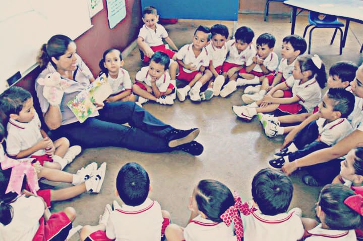 Semana de la Lectura / Maternal y Preescolar Valle Alto