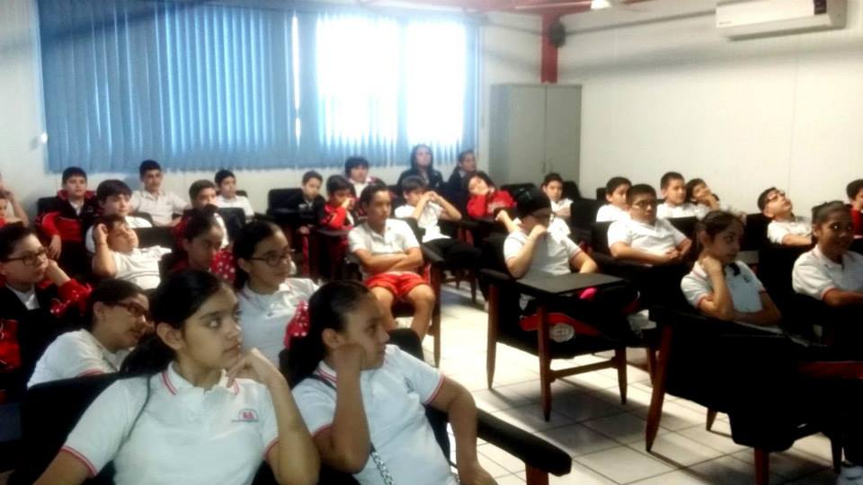 Plática del nivel de Secundaria a 6tos / Primaria Tierra Blanca