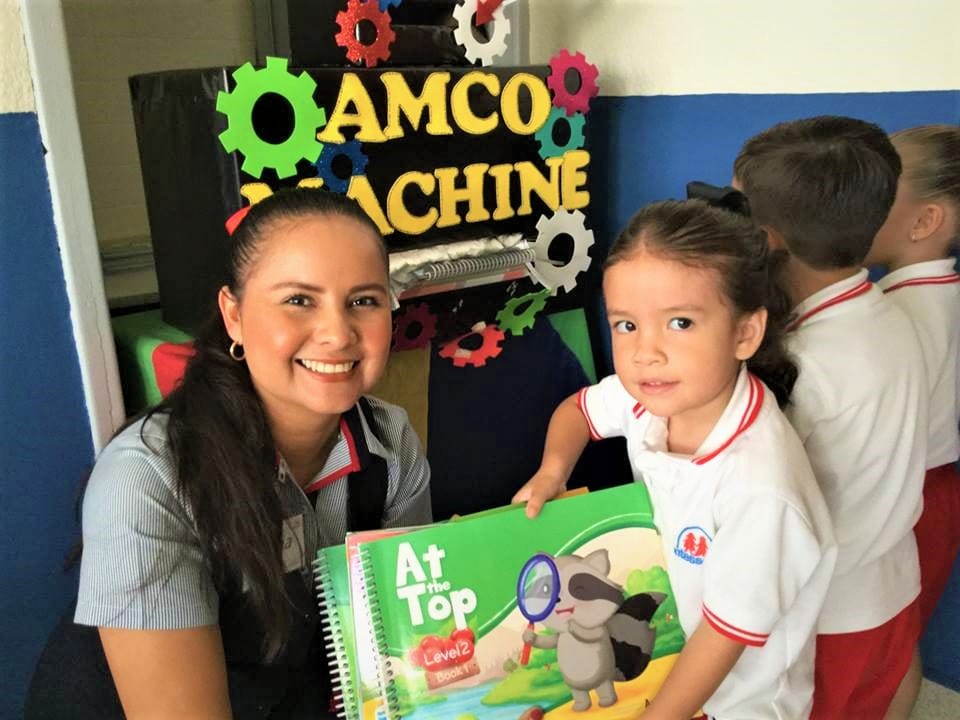 Entrega de libros AMCO | Plantel Chapultepec