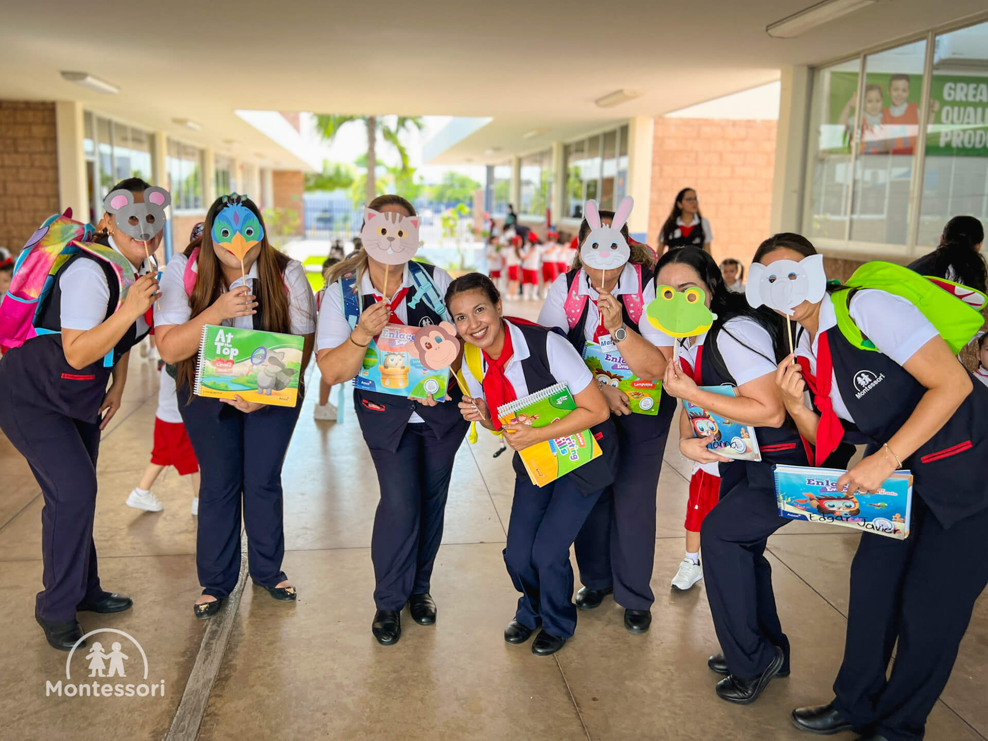 Entrega de libros | Preescolar Campus Valle Alto