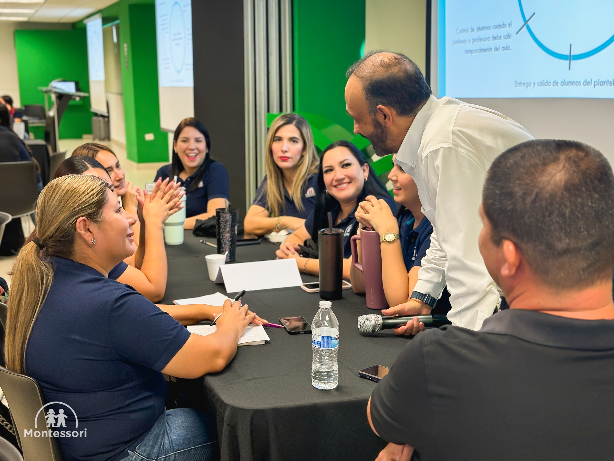 Taller “Manejo de conducta en el aula” con Vidal Schmill