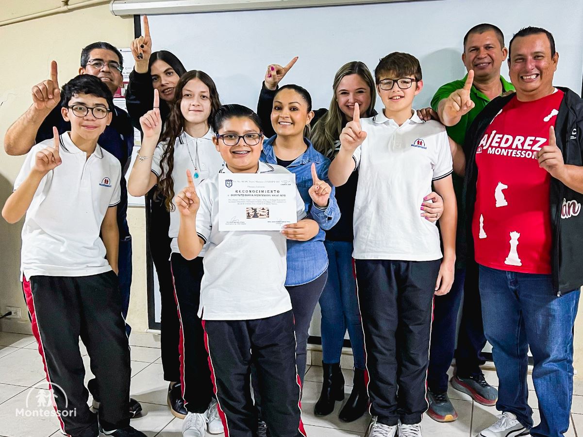 ¡Campeones regionales de ajedrez!
