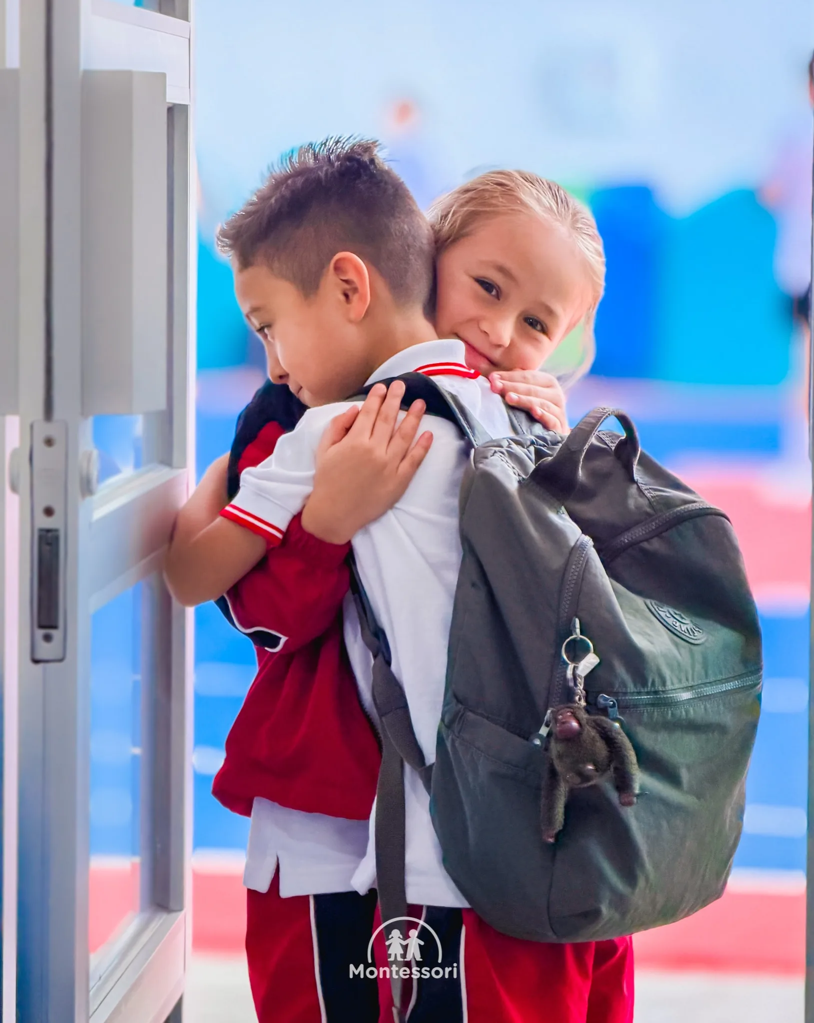 😄🧡 Pequeños momentos que hacen grandes nuestros días en Montessori…